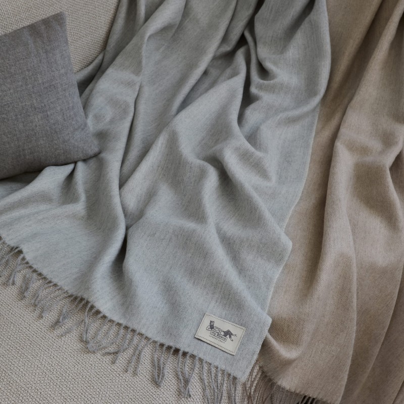 Pled z alpaki fishbone | 100% baby alpaca | BIAŁO SREBRNY