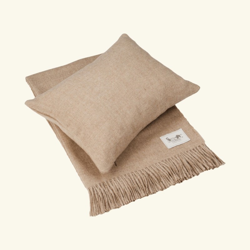 Poduszka podróżna z alpaki beige bezowy -zestaw z-pledem