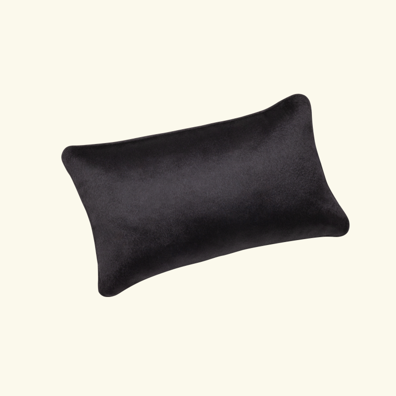 Poduszka dekoracyjna Baby Alpaca SURI BLACK