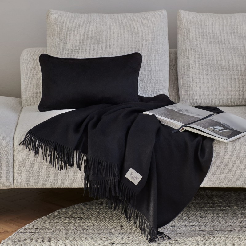 Aranżacja z poduszkami dekoracyjnymi